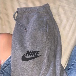 Women Nike sweatpants